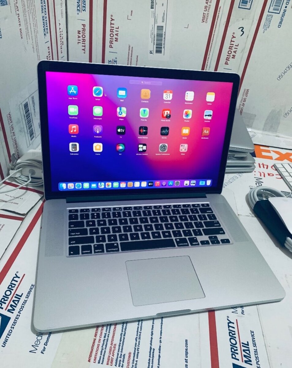 MACBOOK PRO A1398 2015