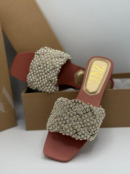 Zara quality slippers