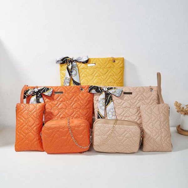 Sac à main élégant avec pochette