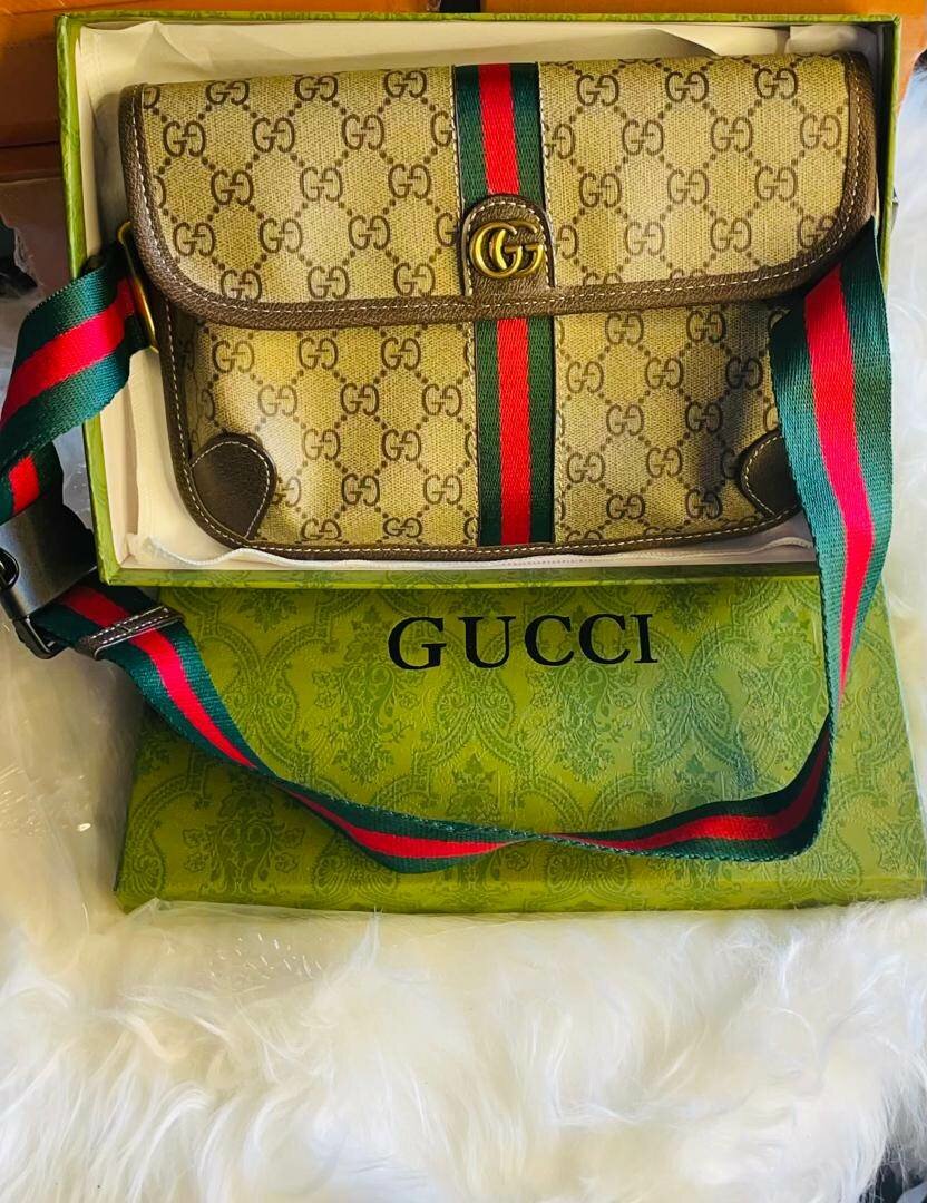 Bandoulière GUCCI en coffret