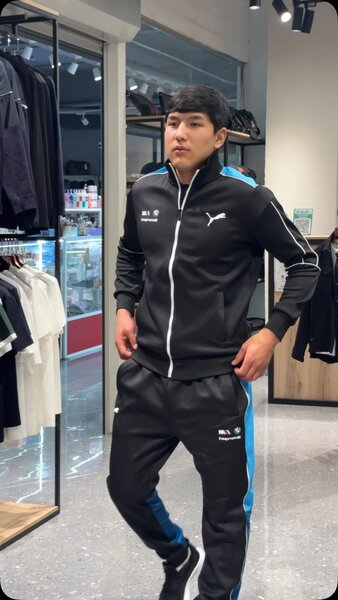 Спортивный костюм