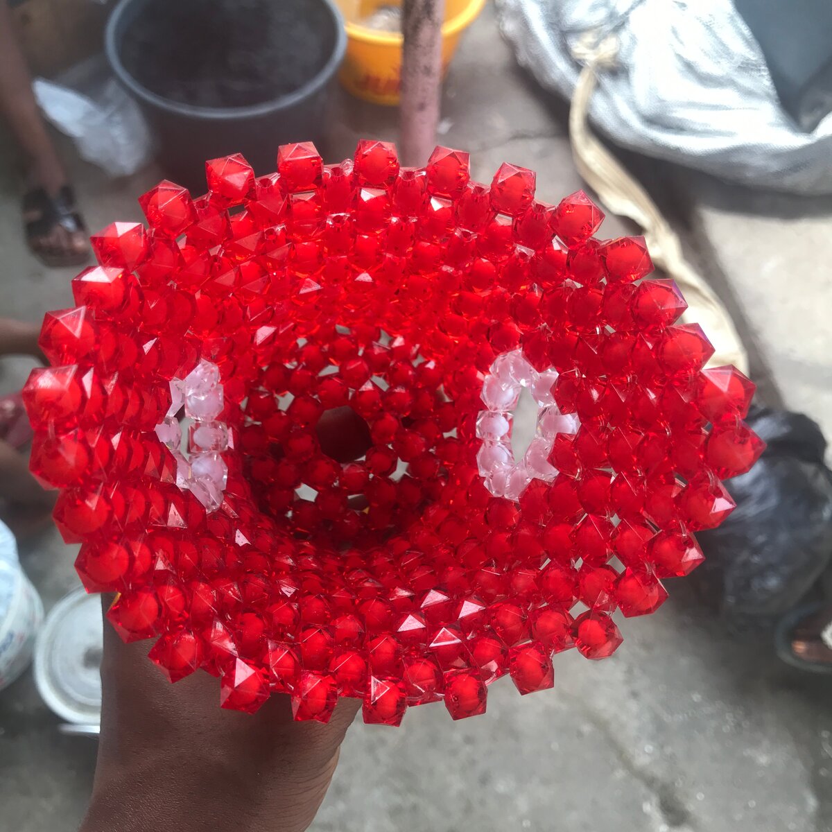 Porte-crayons décoratif en perles