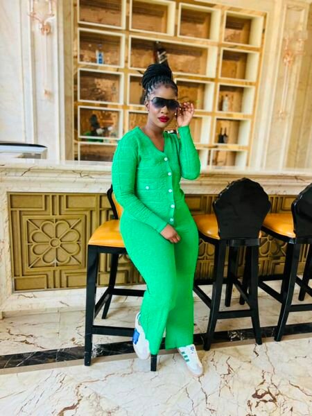 Women's suit, knitted, pants + sweater, green