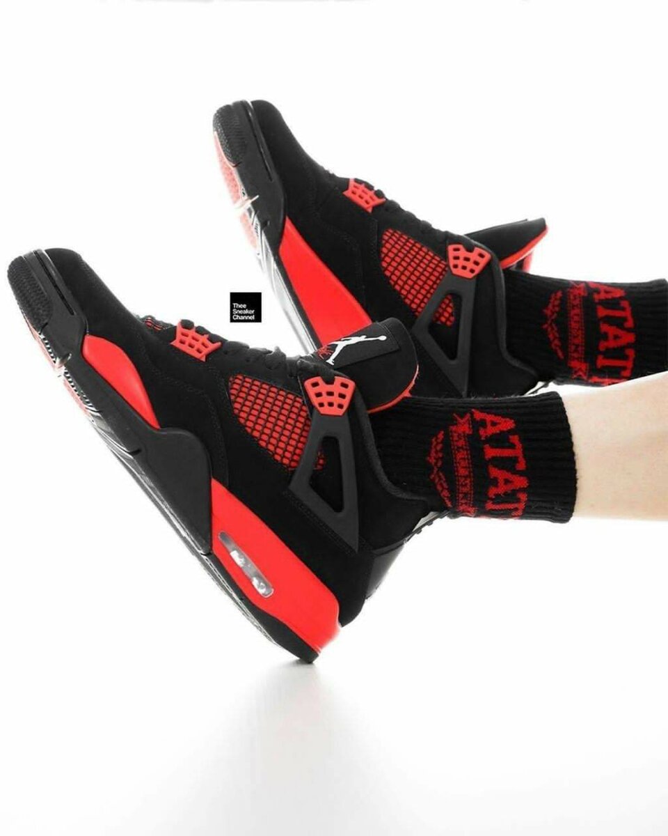 Jordan 4 Thunder Red