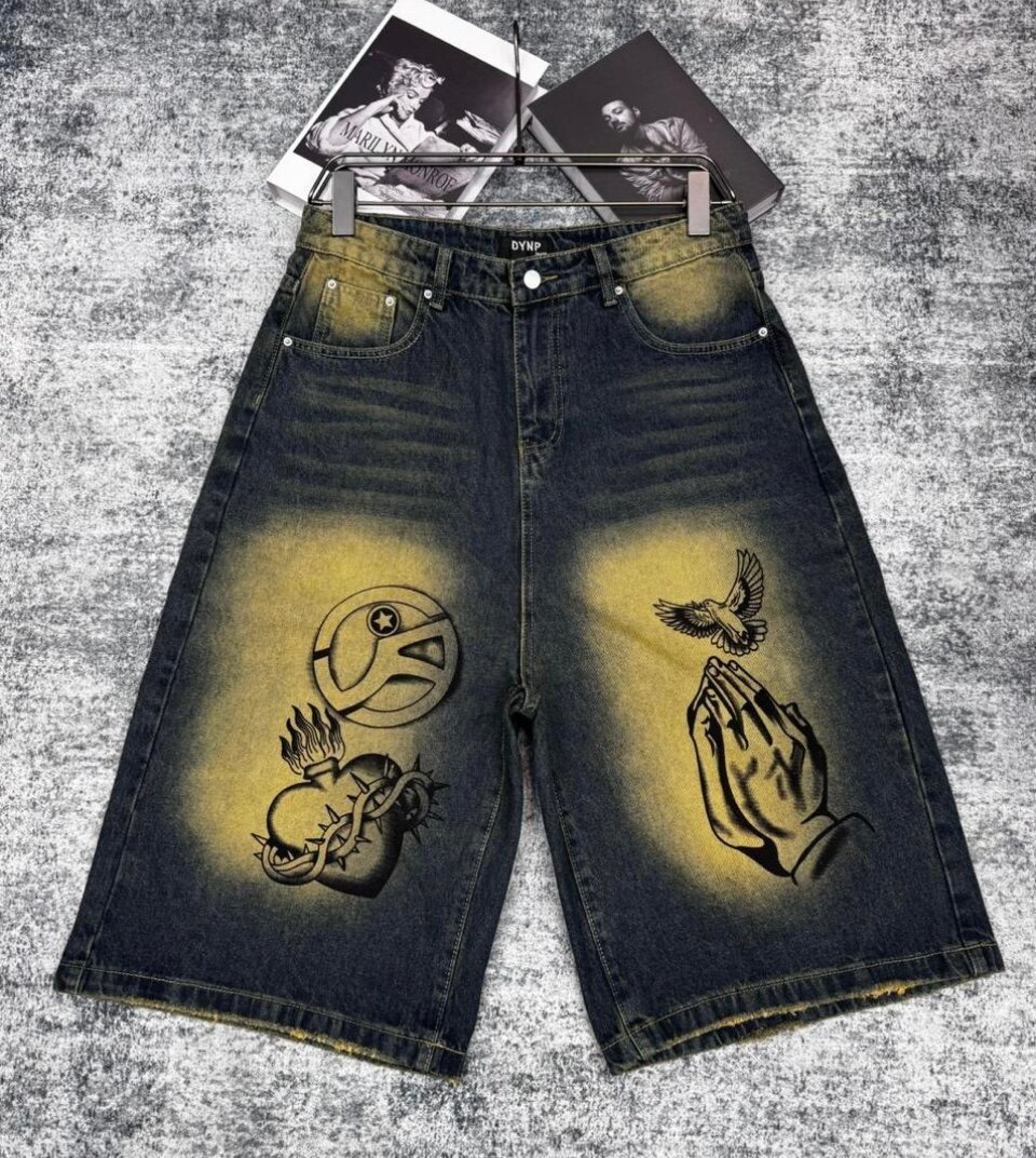 Shorts en jean imprimés graphiques