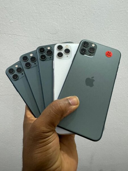 iPhone Xr 128gig, 11pro max and 16