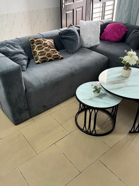 Canapé d'angle moderne gris