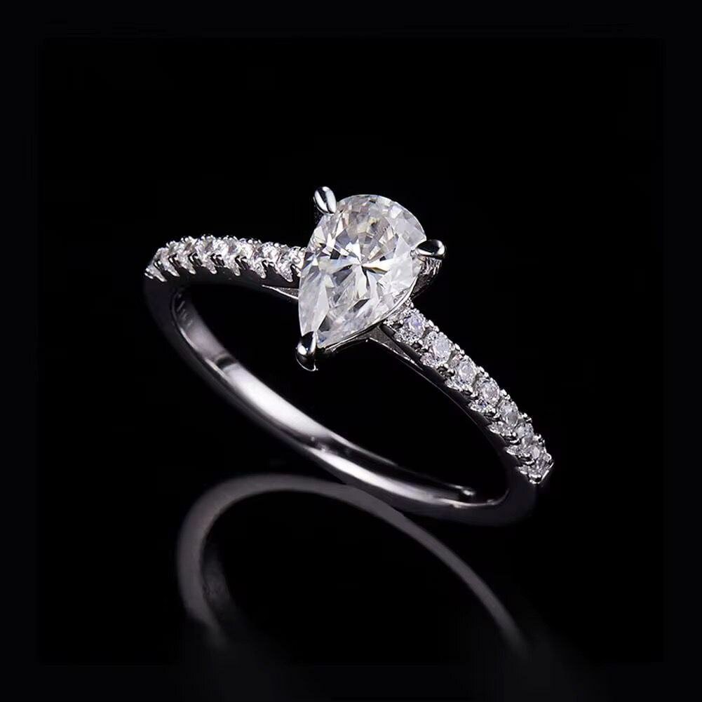 Bague de fiançailles élégante