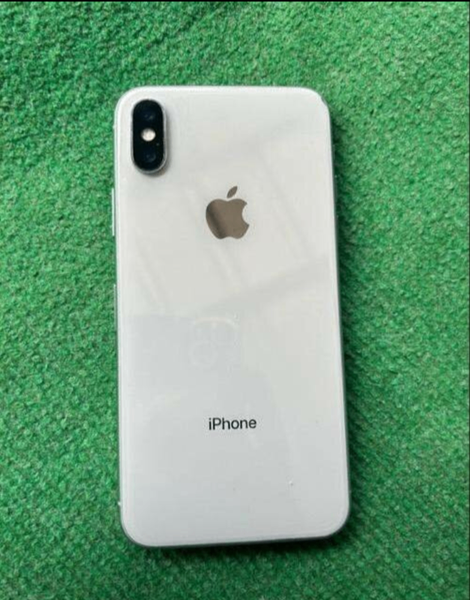 iPhone X Argent 64 Go