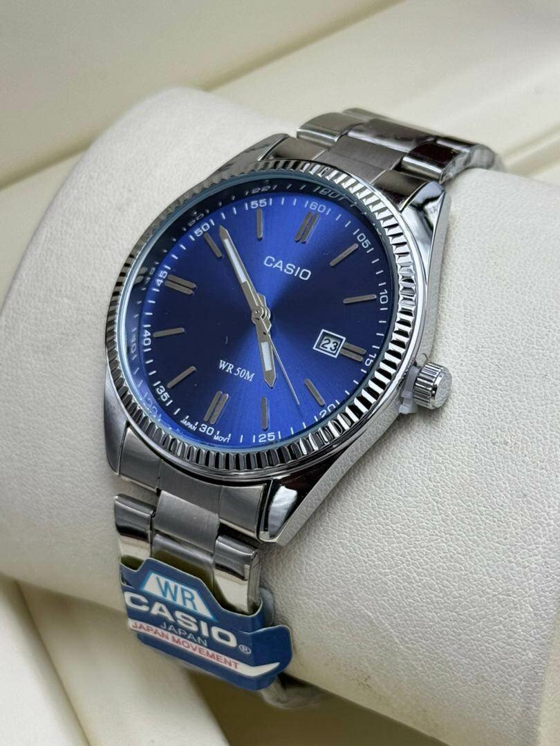 MONTRE LUXE HOMME CASIO