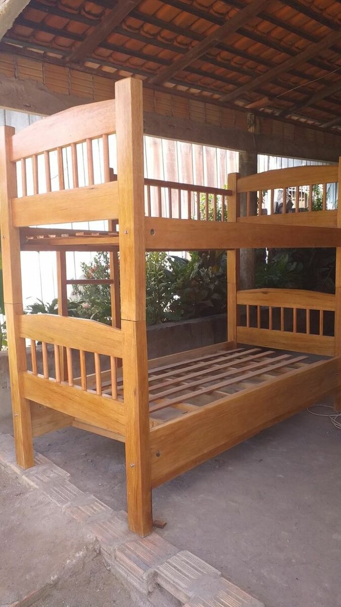 Lit superposé en bois