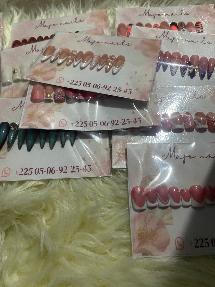 Ongles Fausse Fantaisie