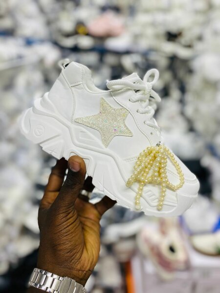 Baskets tendance en strass