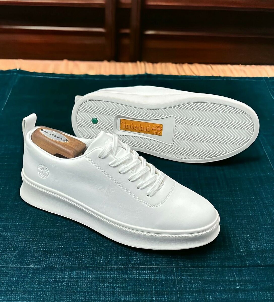 TIMBERLAND ALL WHITE