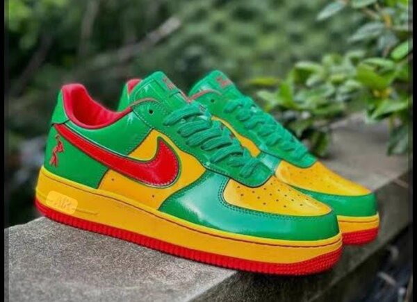 Nike Air Force 1 vert jaune rouge