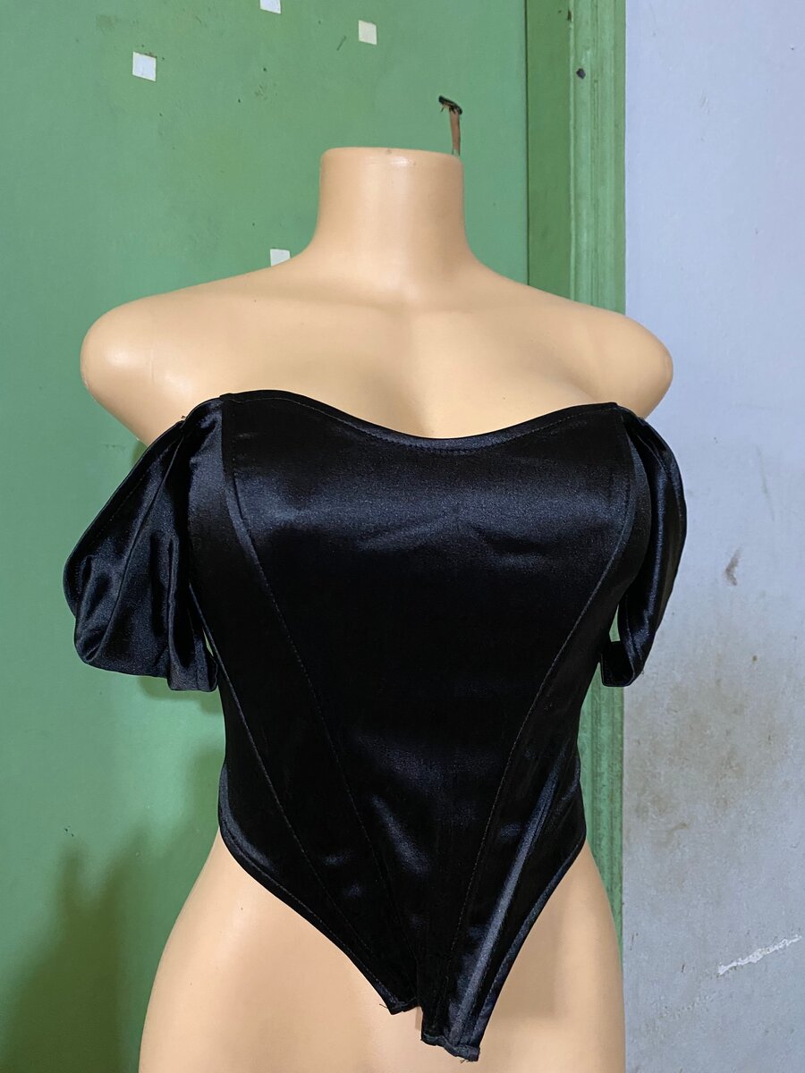 Top bustier noir chic