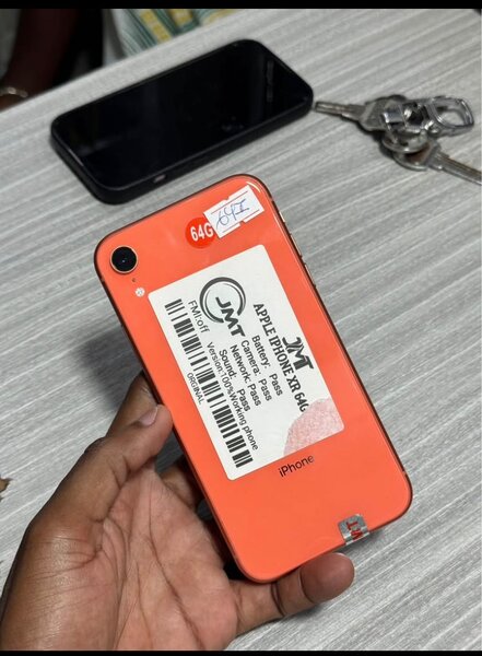 iPhone XR 64Go Corail