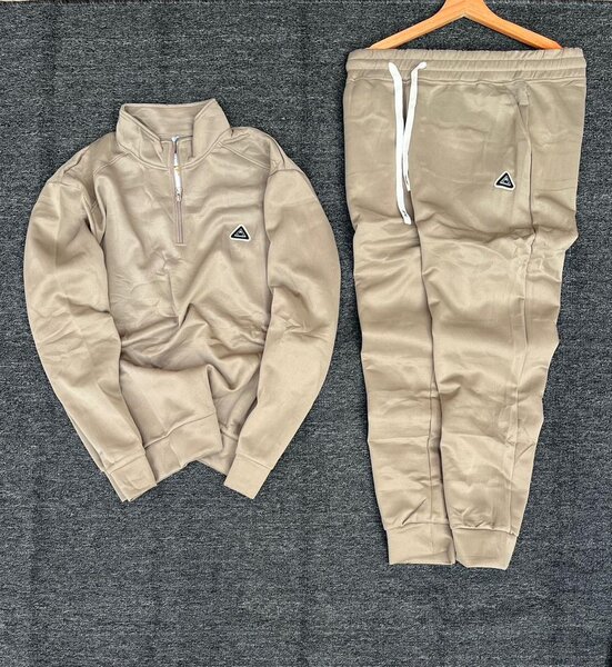 Ensemble de survêtement beige