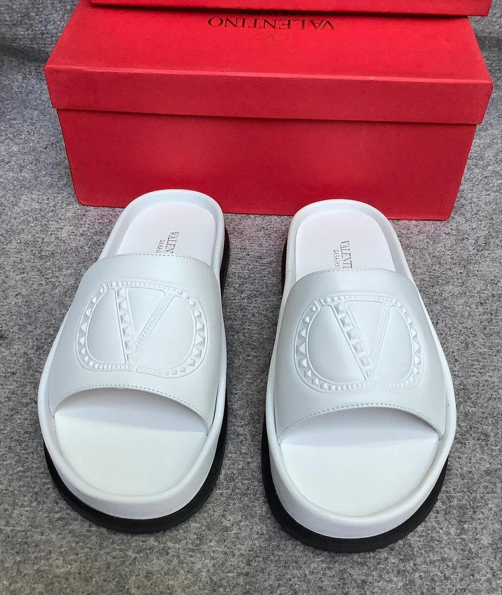 Sandales de luxe modernes