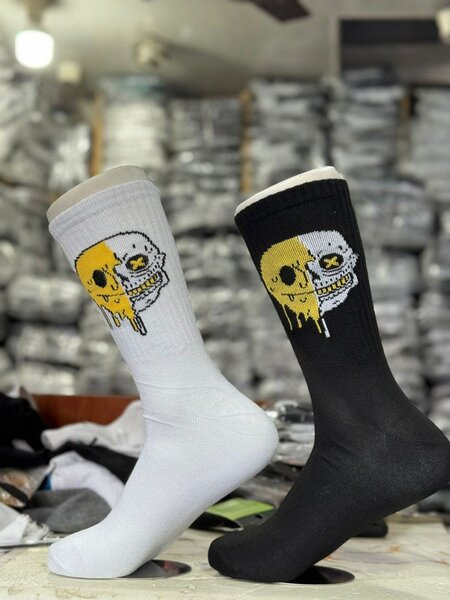 Chaussettes unisexes à motif crâne