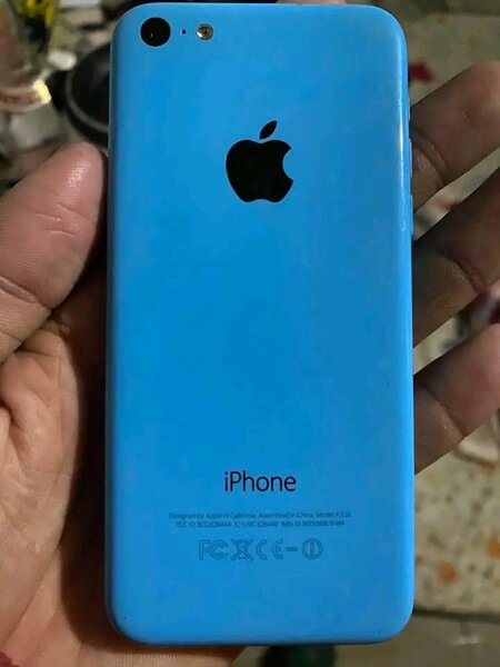 iPhone bleu déverrouillé