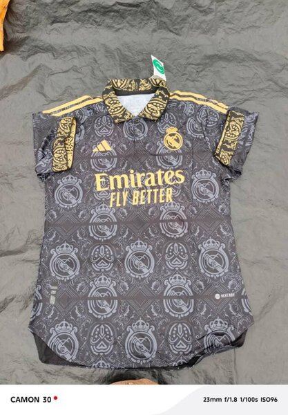 Maillots de football colorés