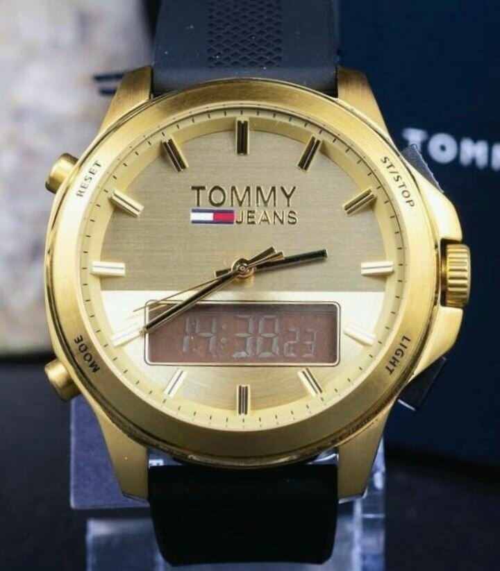 Montre mixte or digital