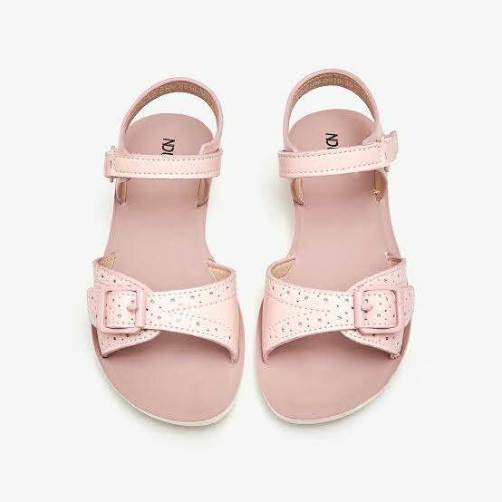 Sandal