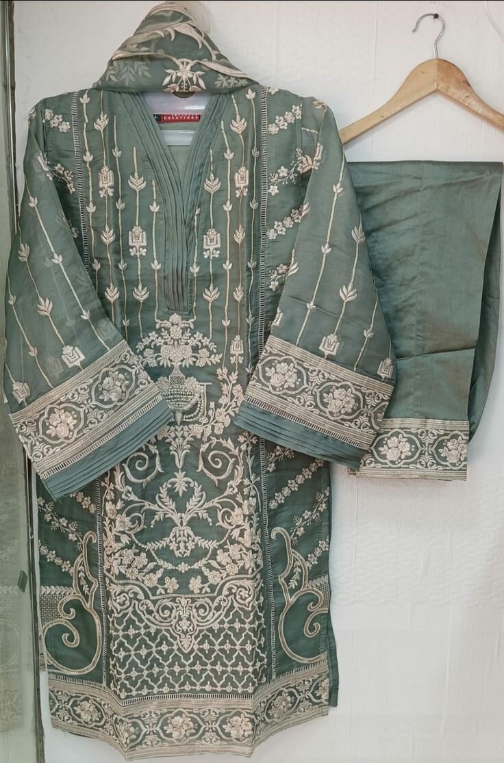 Organza 3 Peace Suit