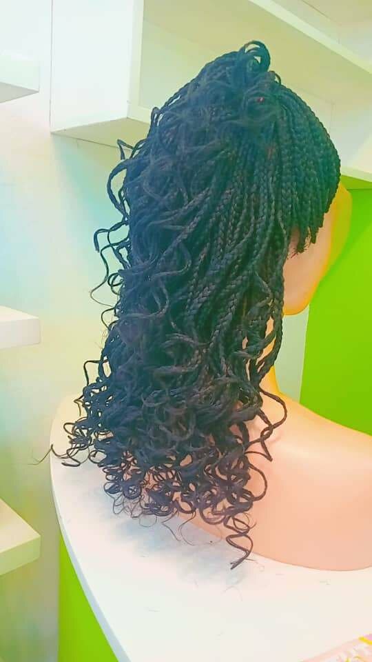 Perruque tressée afro bouclée