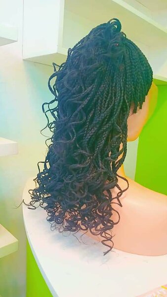 Perruque tressée afro bouclée