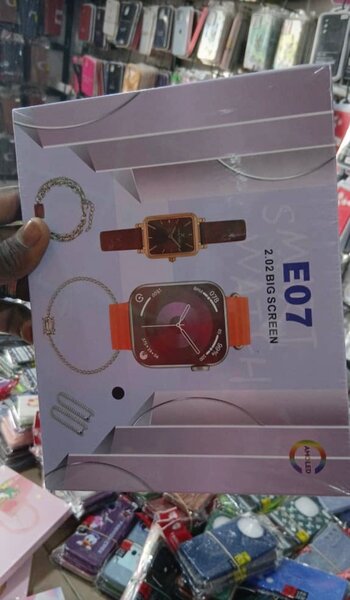Montre intelligente E07 2.02"