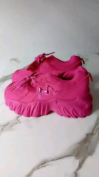 Chaussures à plateforme rose femme