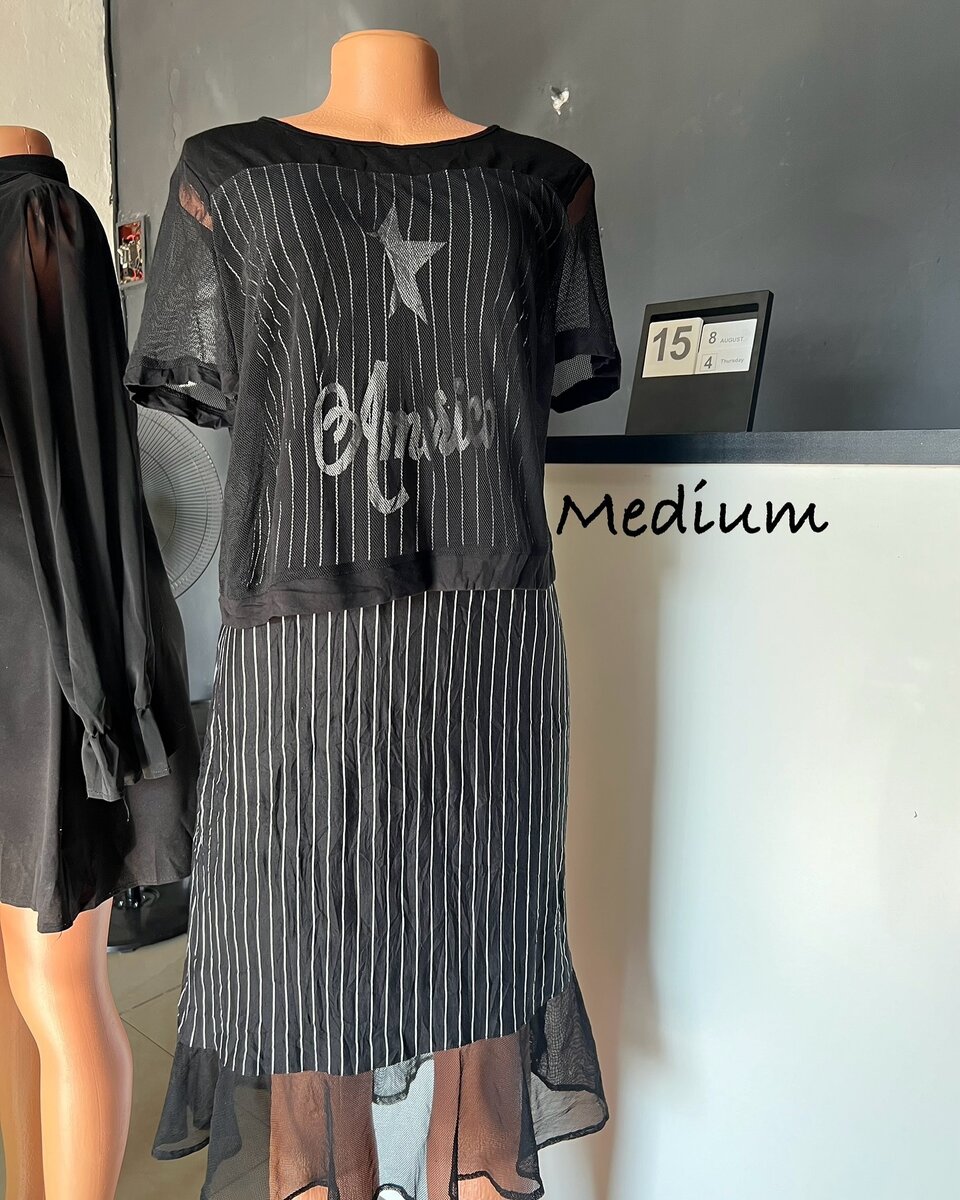  women's beautiful dress 