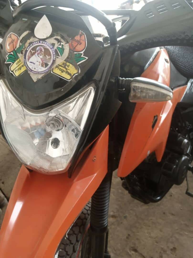 Apsonic 200 motor bike