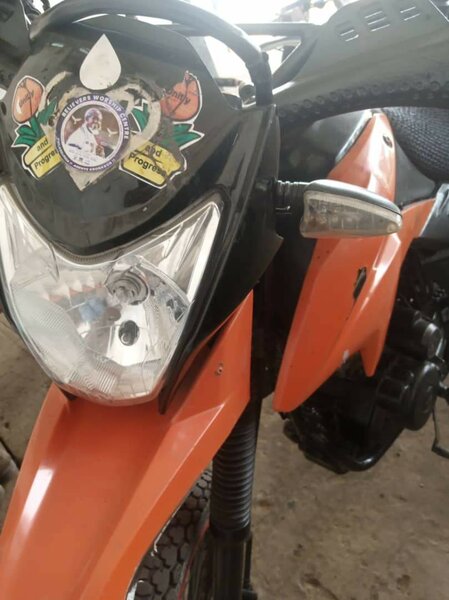 Apsonic 200 motor bike