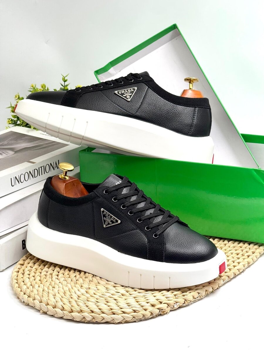 PRADA CLASSIC BLACK AND WHITE