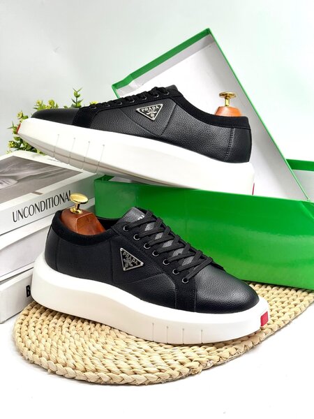 PRADA CLASSIC BLACK AND WHITE