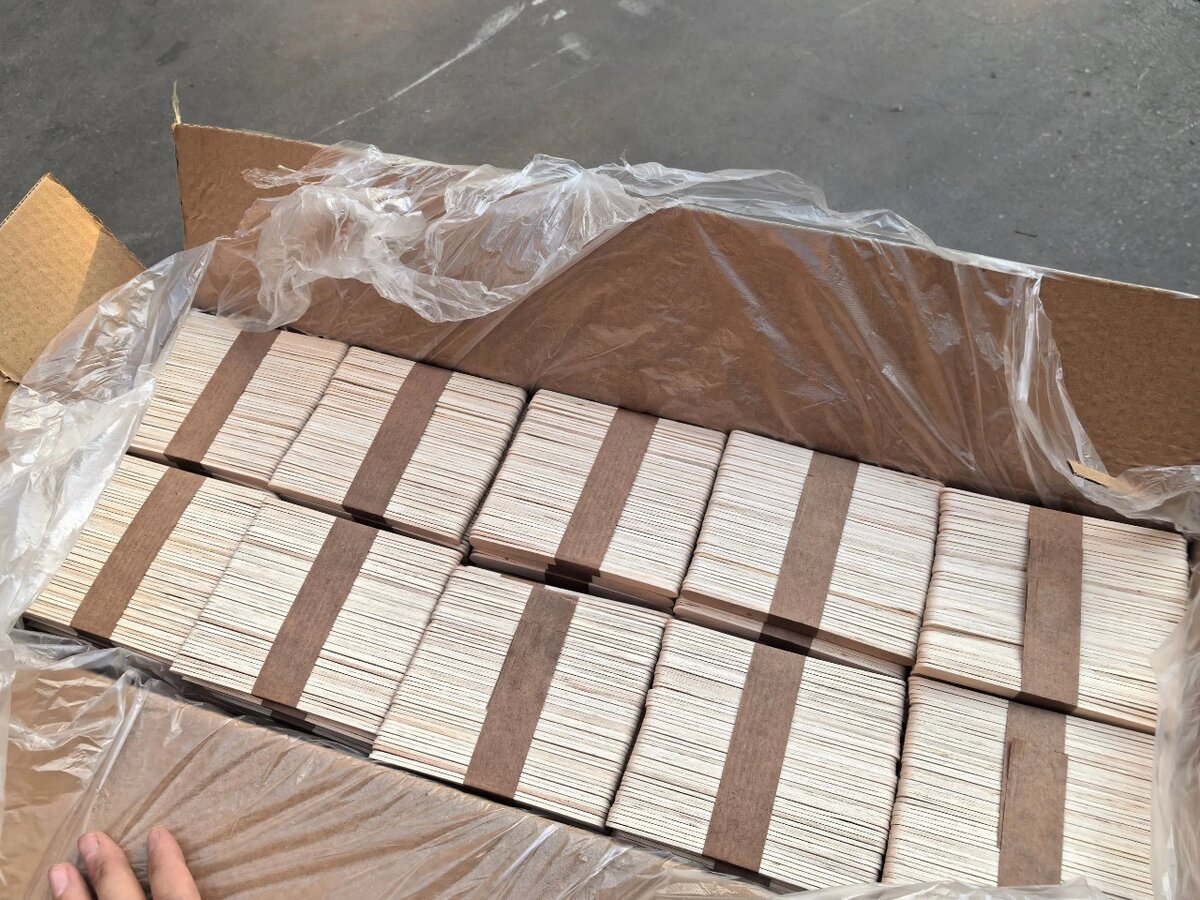 Bâtonnets en bois pour glace