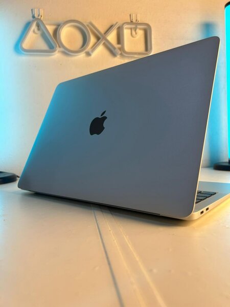 APPLE MACBOOK AIR M1  PROFESSIONNELS  ULTRA powerfull 2020