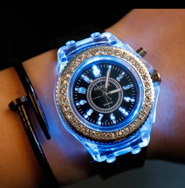 Montre Quartz LED Éclatante