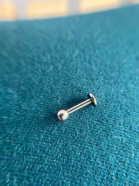 Boucle en titane pour piercing