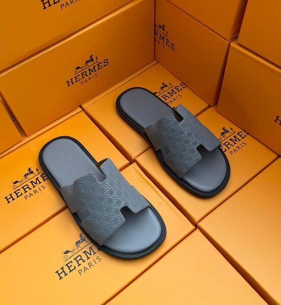 Sandales Hermès élégantes