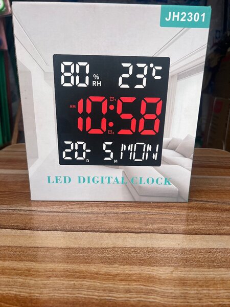 Horloge numérique LED multifonction