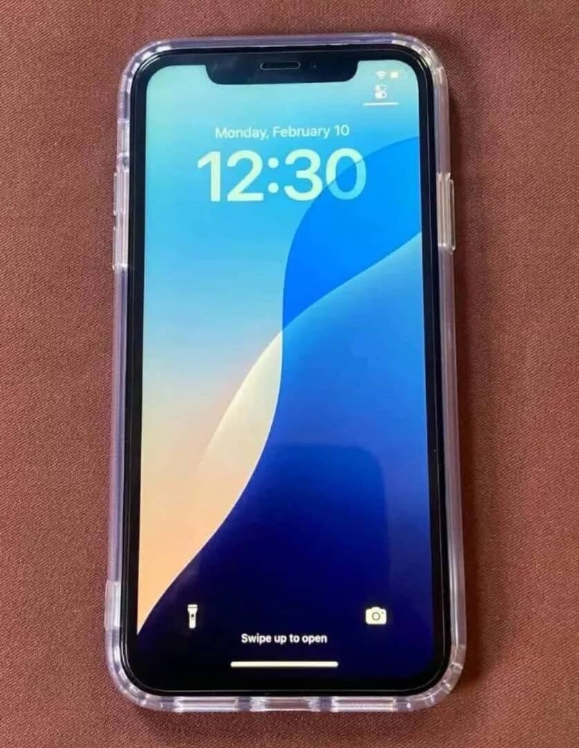 iPhone XR avec accessoires