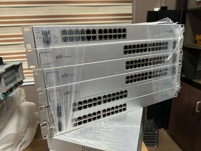 Ubiquiti Unifi Switch US-24