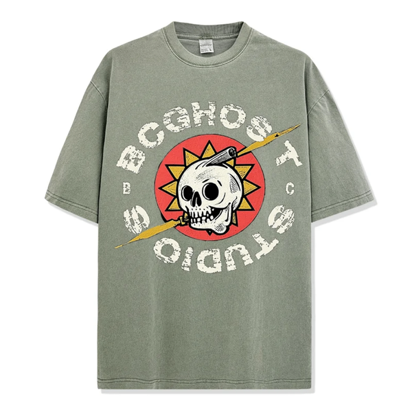T-shirt vintage avec crâne stylisé