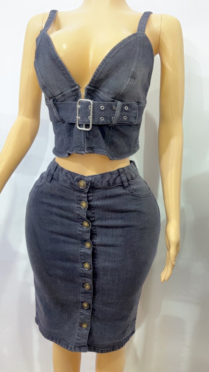 Thrift designer wears