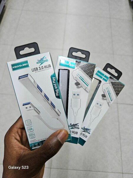 Multiple ports USB (Hub)