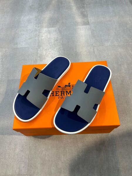 Sandales Hermès élégantes